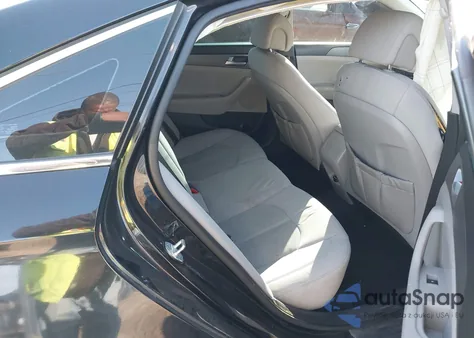 2015 Hyundai Sonata Se z USA, uszkodzony, nr VIN 5NPE24AF8FH008580